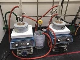 A picture showing the recirculator attached to two Liebig-type condensers in series